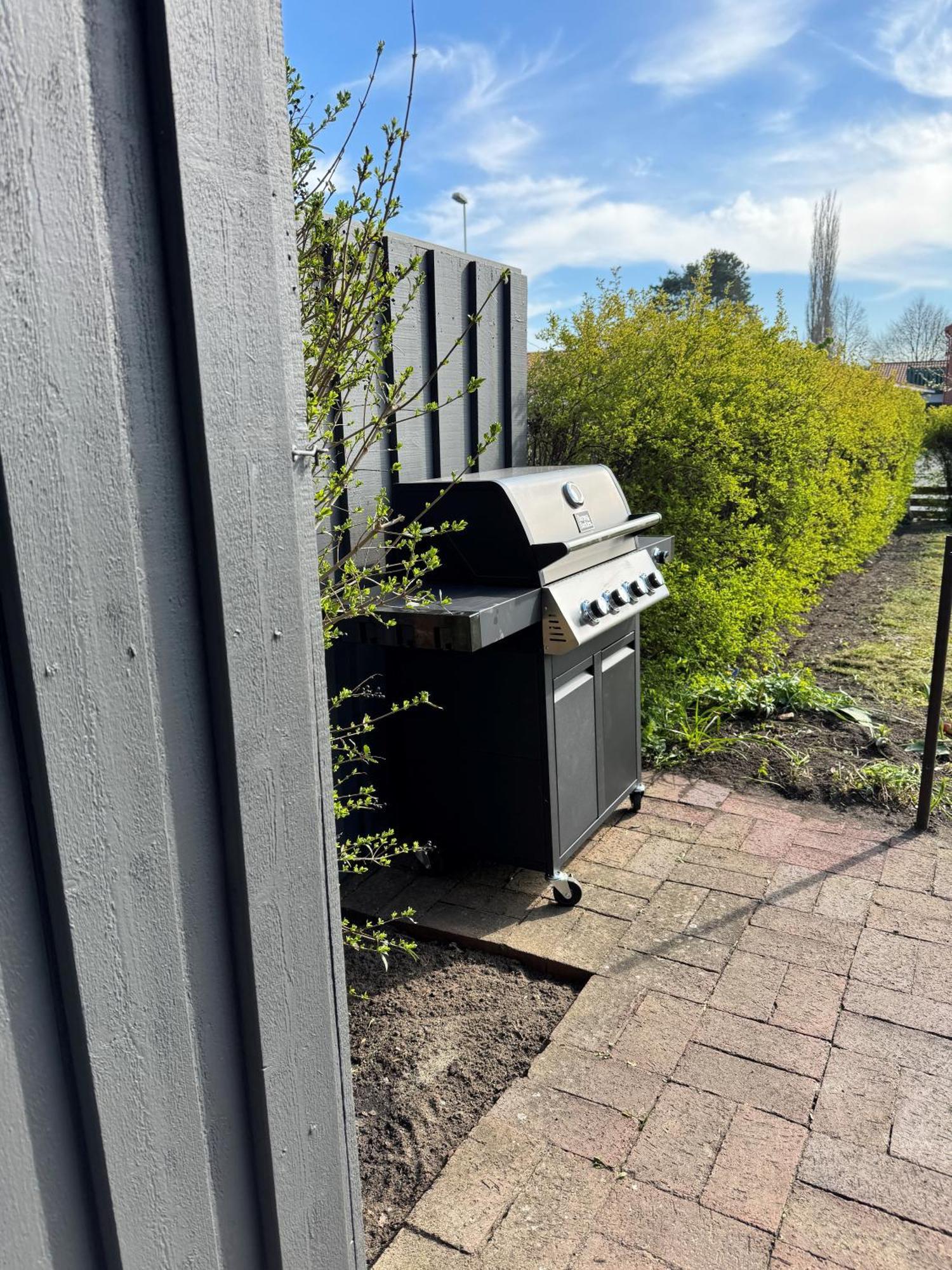 Boende Med Naerhet Till Golfbanan I Ahus Åhus Exterior foto